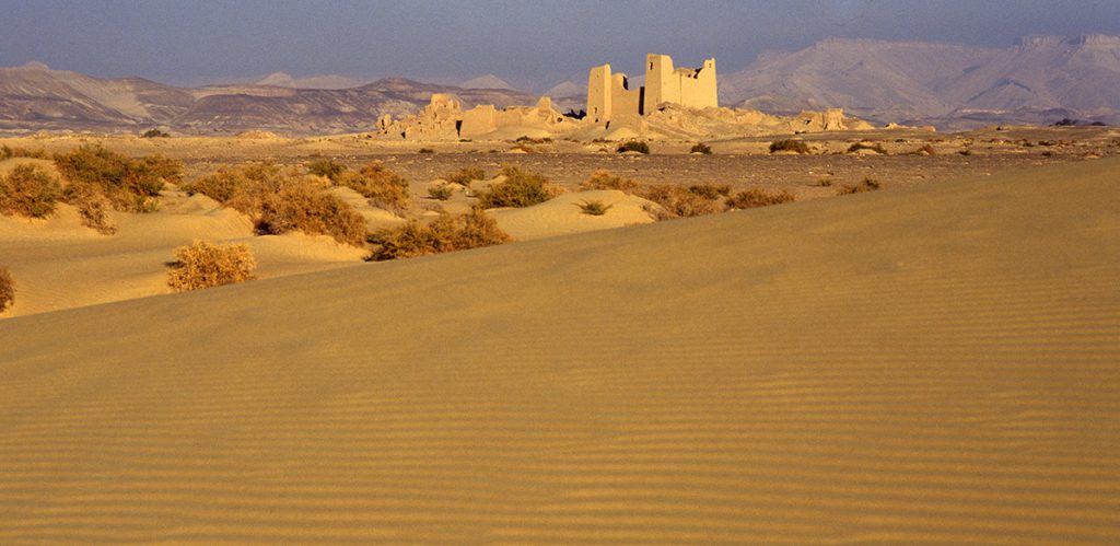 From Pharaohs to Oases: Your Ultimate Luxor to Kharga Oasis Desert Adventure