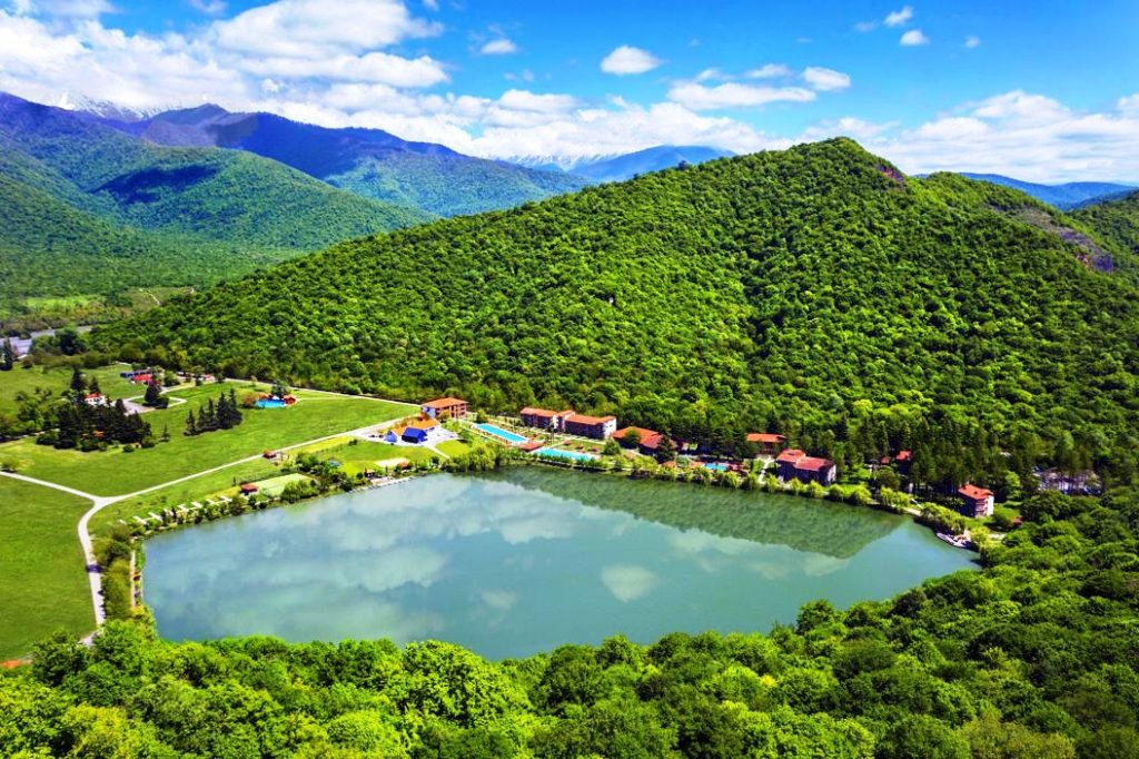 Scenic Journey from Sadakhlo to Lopota Lake: A Complete Travel Guide
