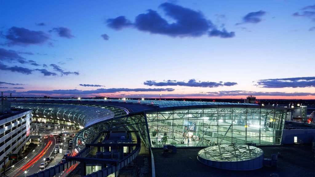 Ultimate Guide: Stress-Free Ahlen to Dusseldorf Airport (DUS) Transfers & Hidden Gems