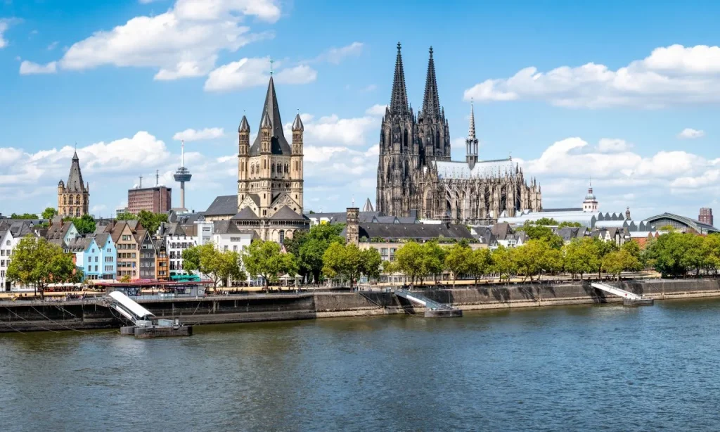 Andernach to Cologne Bonn Airport: Your Stress-Free Gateway to Rhine Valley Adventures!
