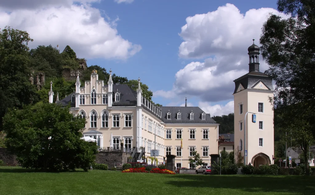 Stress-Free Bendorf to Düsseldorf-Weeze Airport Transfers: Your Ultimate Guide