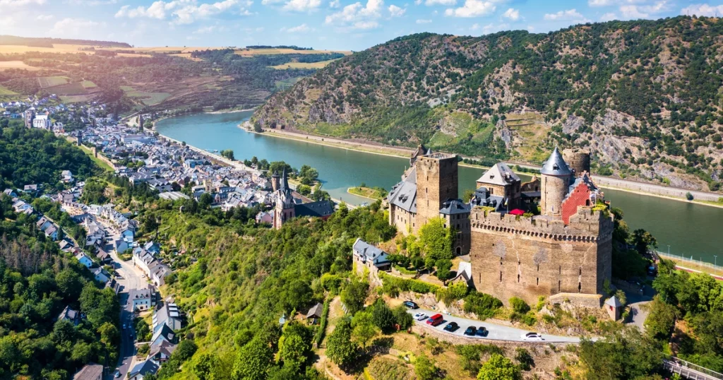 Smooth Sailing from Bergisch Gladbach to Cologne Bonn Airport: Your Stress-Free Transfer Guide