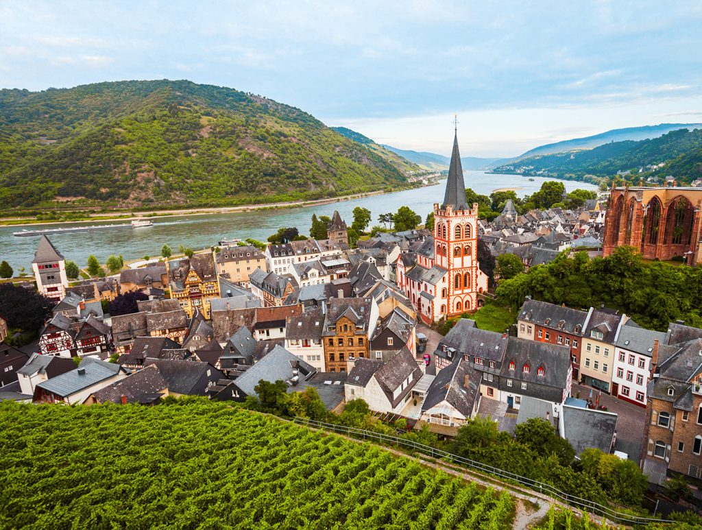 Breitscheid to Dusseldorf Airport: Stress-Free Transfers & Unforgettable German Adventures
