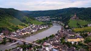 Ultimate Guide: Scenic Cochem to Düsseldorf Weeze Airport Transfers & Hidden Gems