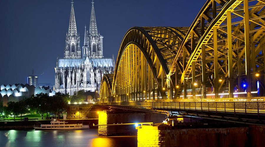 Ultimate Guide: Cologne Bonn Airport (CGN) to Hamburg Transfer