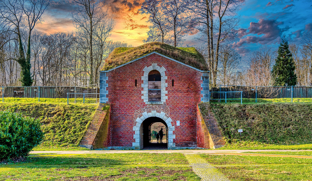 Cologne to Jülich Taxi: Your Ultimate Guide to Historic German Transfers & Cultural Adventures