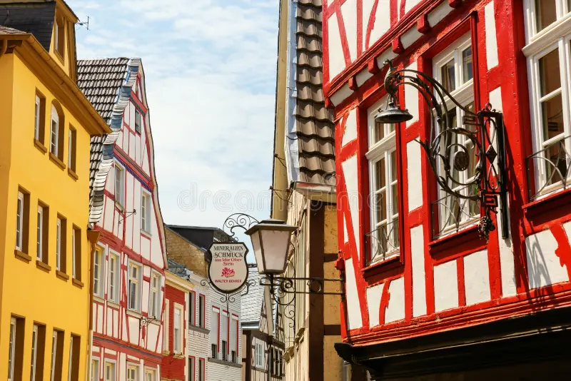 Cologne to Linz am Rhein Taxi: Scenic Rhine Transfers & Fairytale Adventures