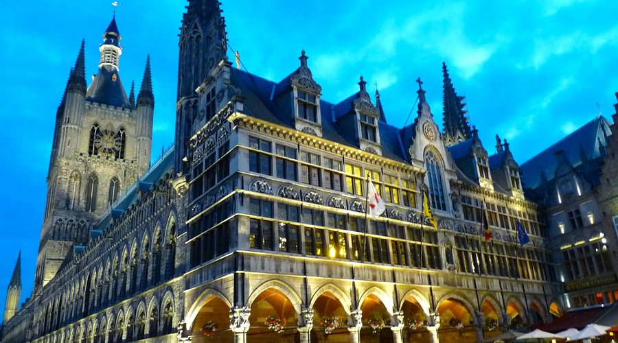 Düsseldorf Airport to Halle: Your Ultimate Guide to Stress-Free Transfers & Cultural Discovery