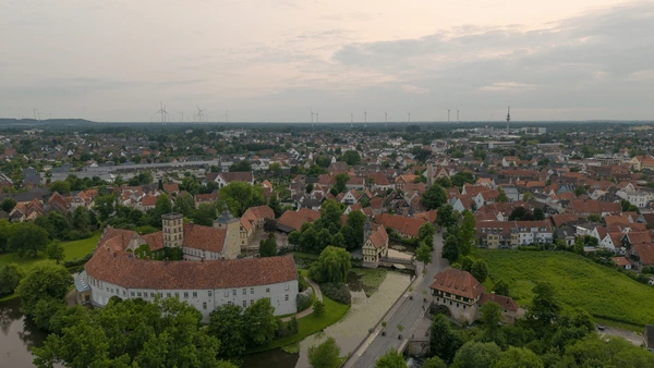 Dusseldorf Airport to Drensteinfurt: Your Ultimate Taxi Transfer Guide to Medieval Charm & Modern Comfort