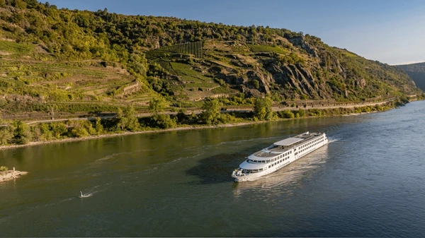 Düsseldorf Airport to Neukirchen-Vluyn: Seamless Transfers & Rhine Country Adventures