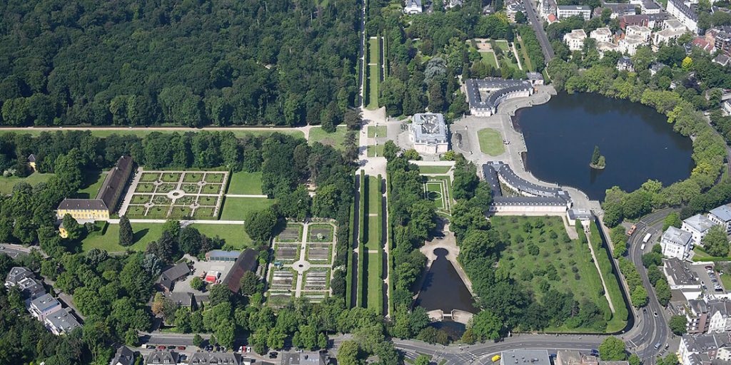Dusseldorf-Benrath to Dusseldorf-Weeze Airport: Stress-Free Transfers & Rhine Valley Adventures
