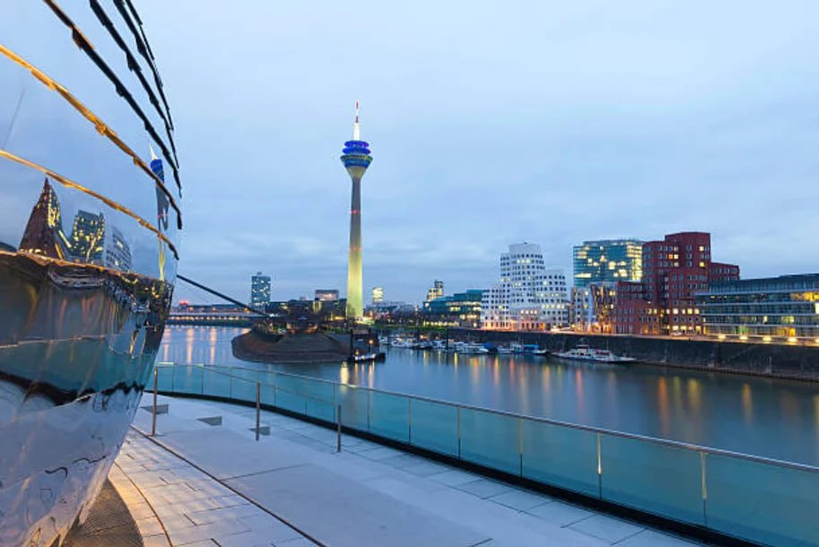 Dusseldorf Garath to Dusseldorf Airport: Your Ultimate Stress-Free Transfer Guide 🚗✈️