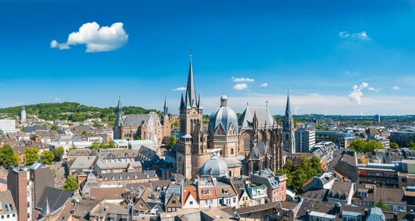 Dusseldorf to Aachen Taxi: Your Ultimate Guide to Scenic Transfers & Historic Adventures