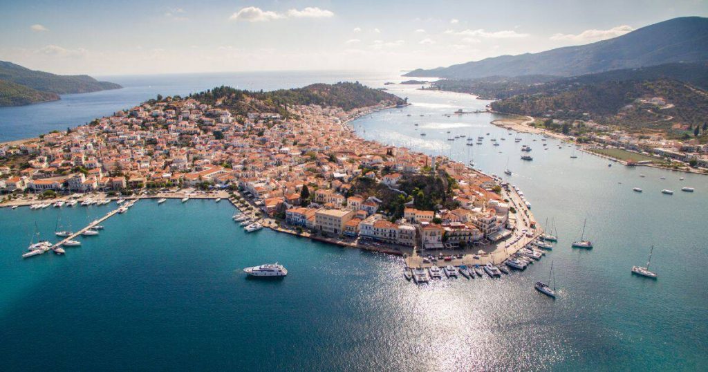 Agios Konstantinos to Piraeus Port Transfer: Your Stress-Free Gateway to Greek Island Adventures