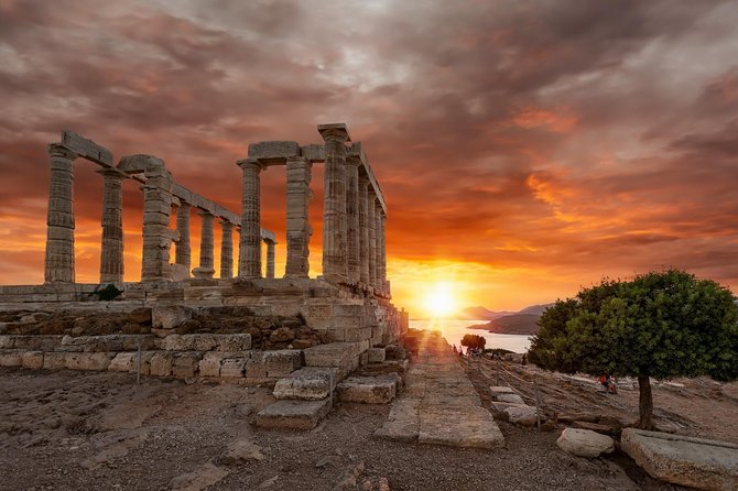 Athens to Sounio Taxi: Your Gateway to Ancient Temples & Coastal Dreams