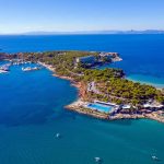 Athens to Vouliagmeni Taxi: Your Ultimate Guide to Coastal Luxury & Ancient Wonders