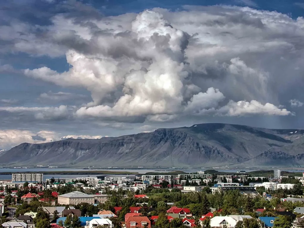 Reykjavik Airport to Reykjavik Taxi: Your Stress-Free Gateway to Iceland’s Wonders