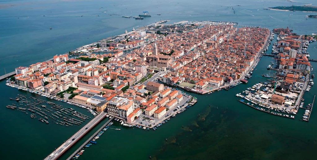 From Little Venice to the Fashion Capital: Your Seamless Chioggia to Milan Malpensa Airport Transfer Guide