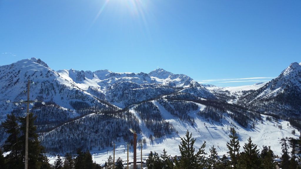 From Alpine Peaks to Urban Beats: Your Seamless Journey from Claviere to Milan Malpensa