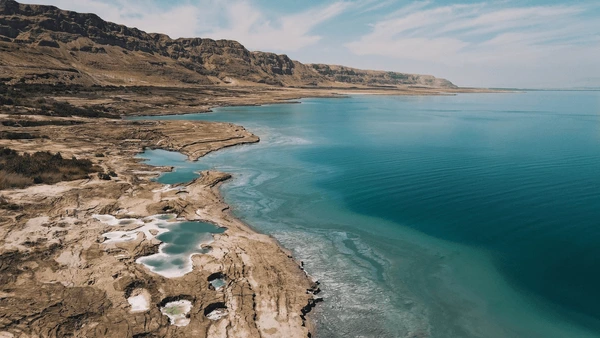 Ultimate Guide: Traveling from the Dead Sea to Amman – Scenic, Comfortable & Hassle-Free