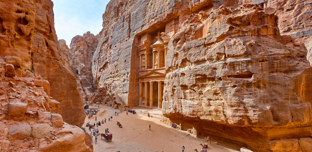 Petra to Aqaba Port Transfer: The Ultimate Scenic Journey from Ancient Wonders to the Red Sea