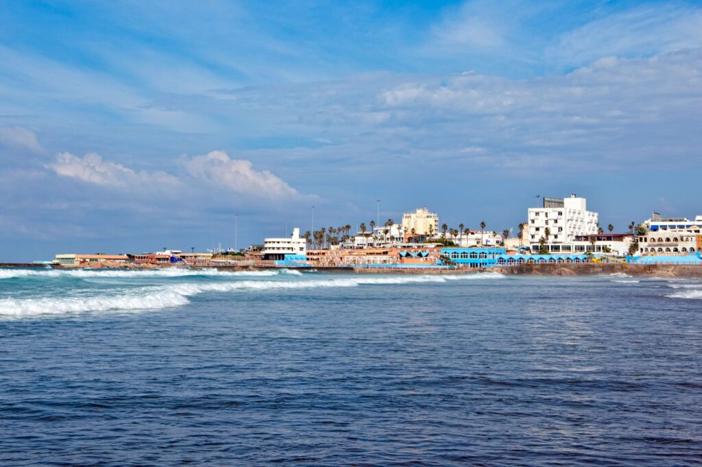 Escape the City Buzz: The Ultimate Guide to Your Casablanca to Dar Bouazza Transfer