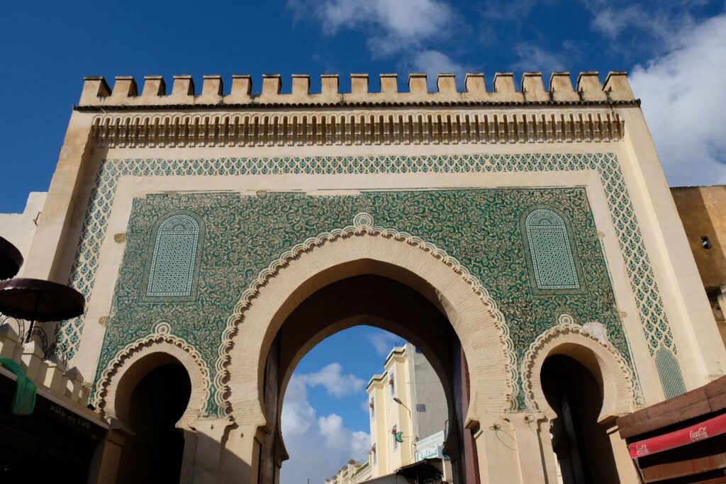 From Coast to Culture: The Ultimate Dar Bouazza to Fes Airport Private Transfer Guide